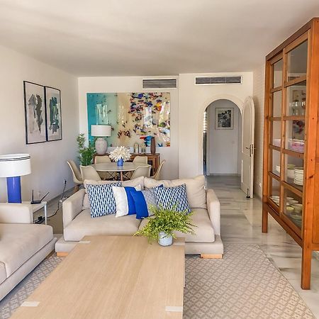 Alcazaba Beach Apartment Estepona Dış mekan fotoğraf