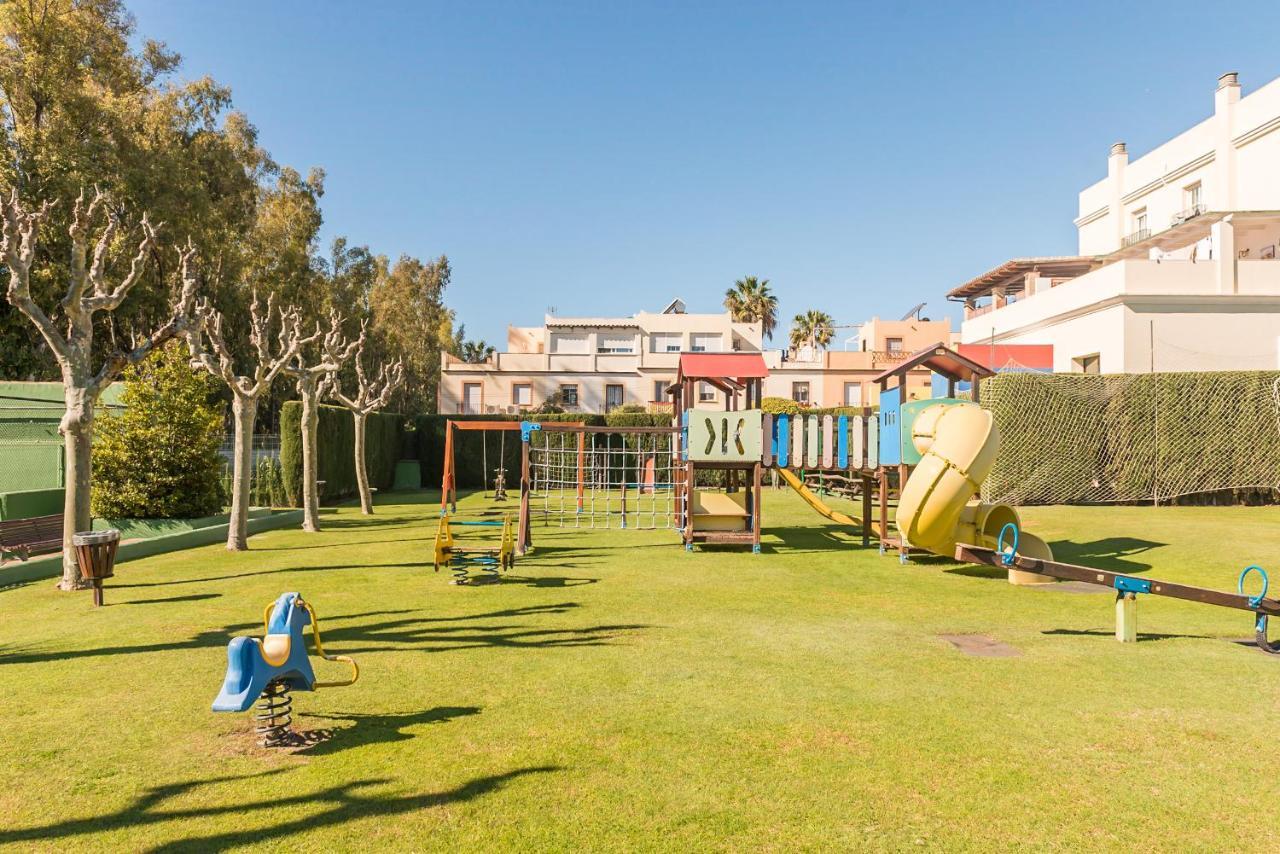 Alcazaba Beach Apartment Estepona Dış mekan fotoğraf
