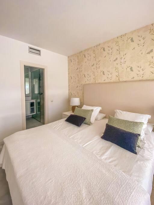 Alcazaba Beach Apartment Estepona Dış mekan fotoğraf